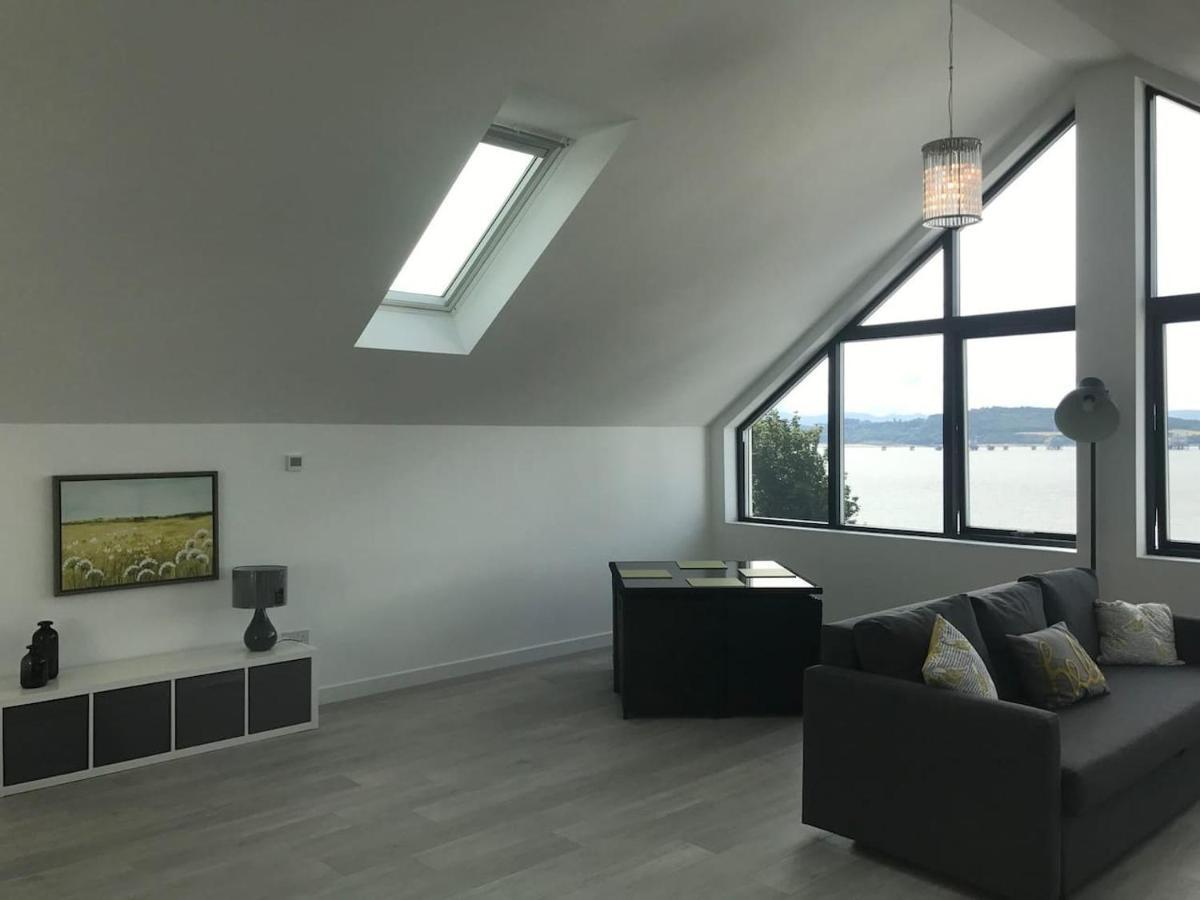 The Wee Glasshouse - Stunning Views Of Dalgety Bay Saint Davids  Bagian luar foto